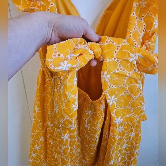 Vici Flying Tomato Lucy Eyelet Flutter Sleeve Bow Back Mini Dress - Picture 6 of 8